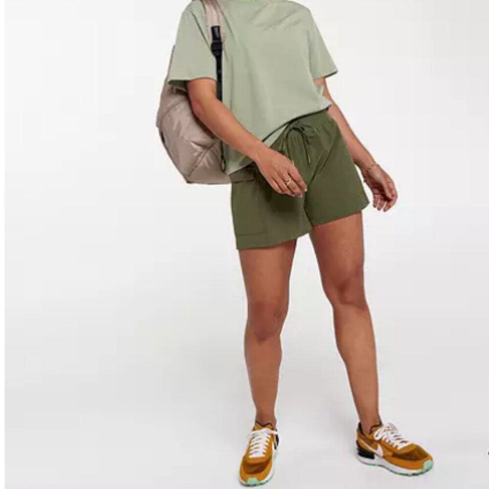 CALIA Women's Truelight Cargo Shorts